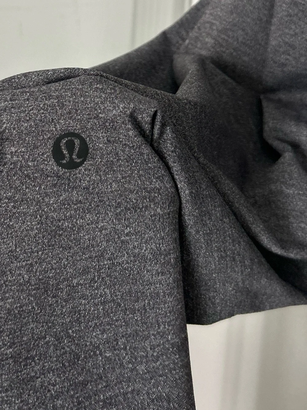 Lululemon On The Fly Black Jogger Pant *28